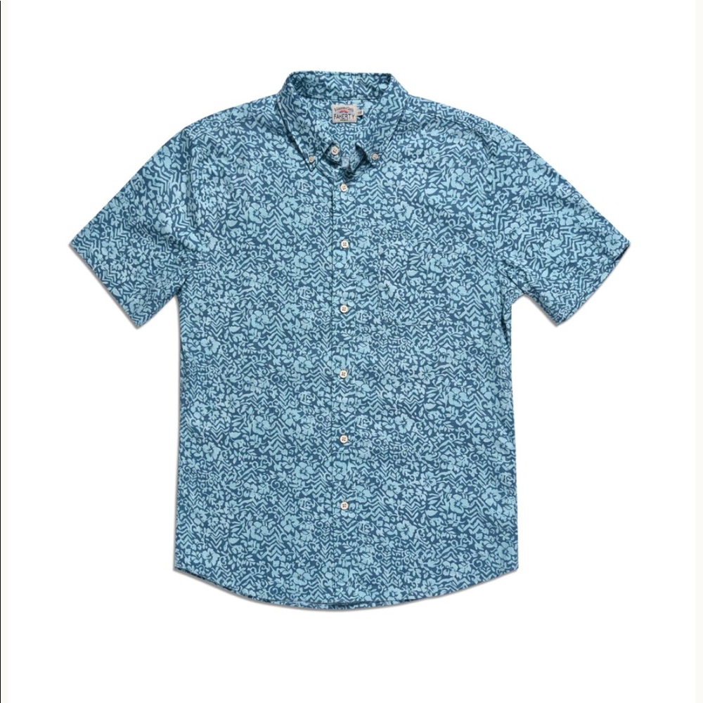 NWOT Faherty Brand Short Sleeve Breeze Button Down Shirt